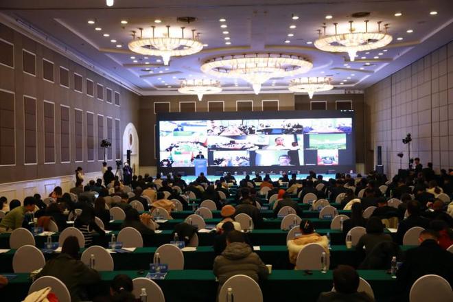 新 以“中医药+”深入挖掘药瑰宝爱游戏北京至艾中医研究院：守正创(图8)