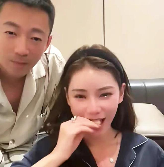 大补汤对比大s妈妈收珠宝两眼放 差距大爱游戏app登录马筱梅妈妈为汪小菲煲